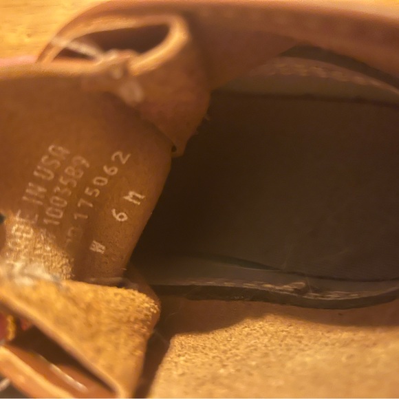 Women’s Brown Duck Boots - Picture 4 of 4